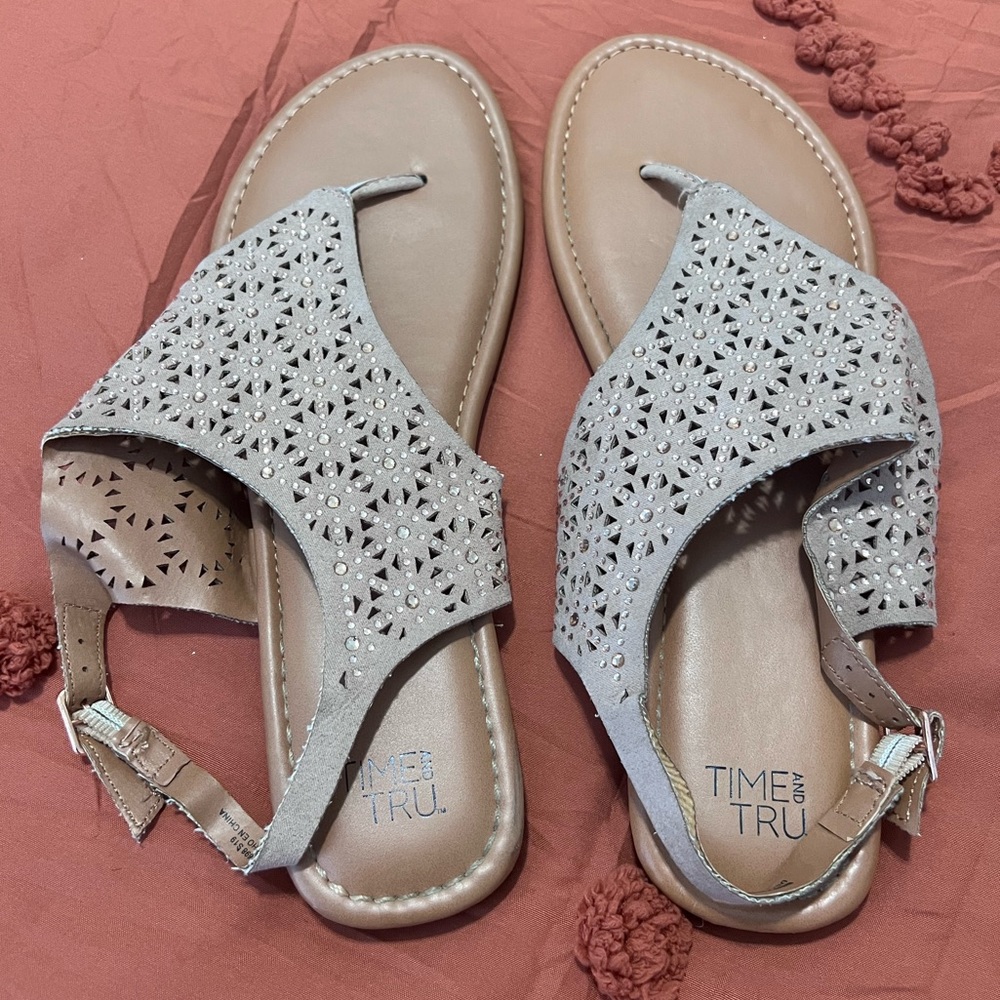 ✨ Time & Tru Rhinestone Sandals ✨ - Picture 2 of 3